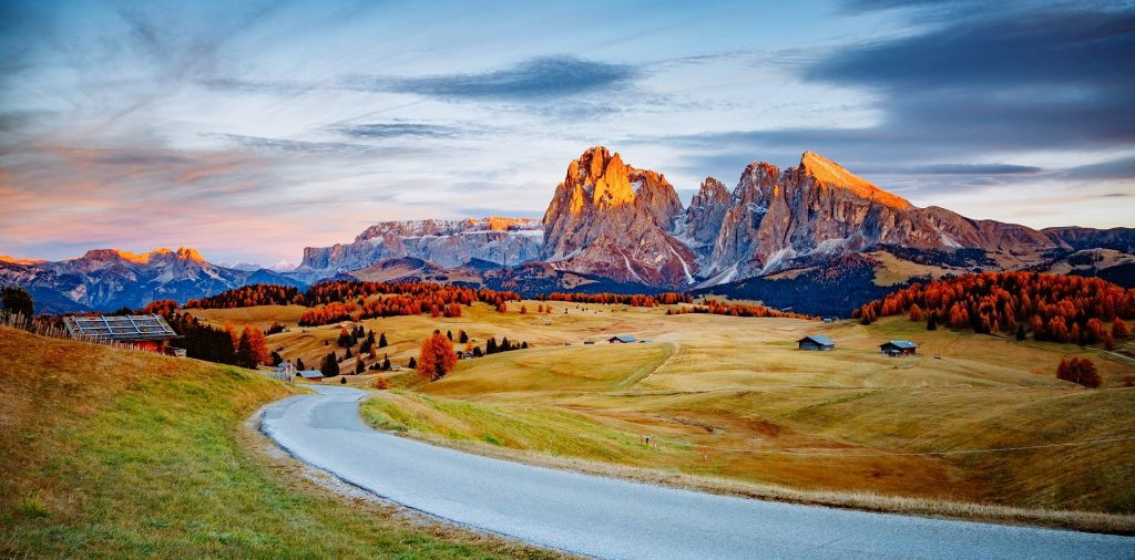 イタリアの素晴らしい景色のドライブ