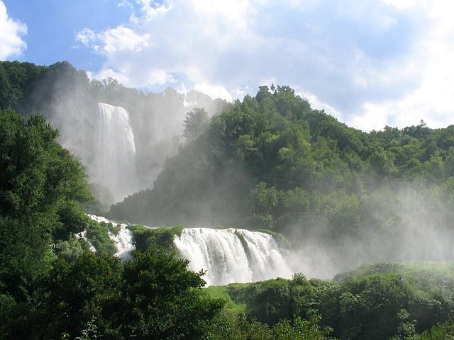 マルモレの滝